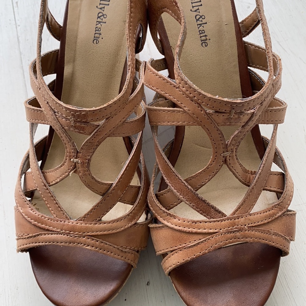 Kelly&Katie tan wedges. Like new. - Picture 6 of 7